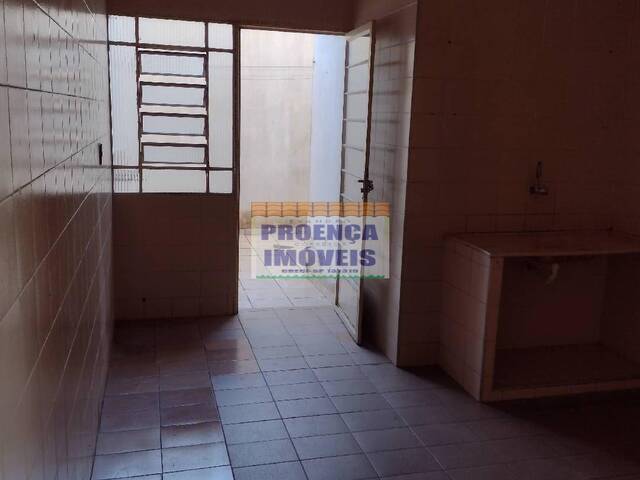 #11 - Apartamento para Locação em Guaratinguetá - SP - 1
