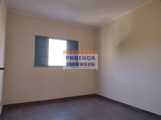 #104 - Apartamento para Locação em Guaratinguetá - SP