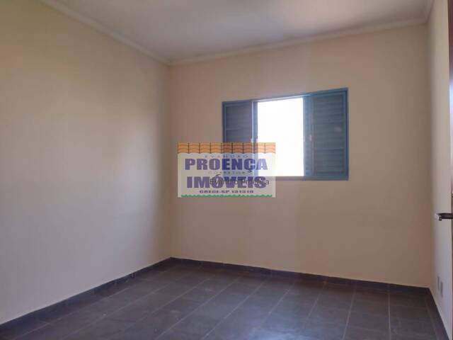 #104 - Apartamento para Locação em Guaratinguetá - SP