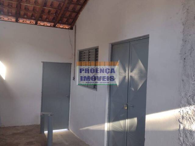 Casa para Locação em Guaratinguetá - 2