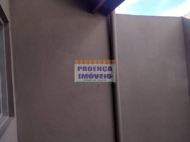 #245 - Casa para Locação em Guaratinguetá - SP