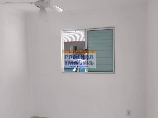 #250 - Casa para Locação em Guaratinguetá - SP