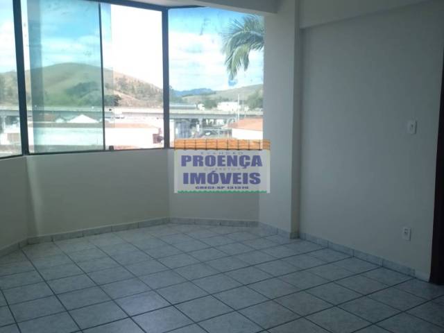 #387 - Salão Comercial para Venda em Guaratinguetá - SP - 1