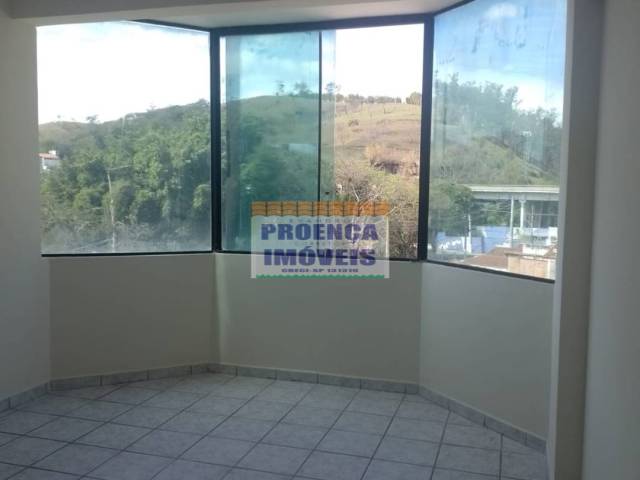 #387 - Salão Comercial para Venda em Guaratinguetá - SP - 2