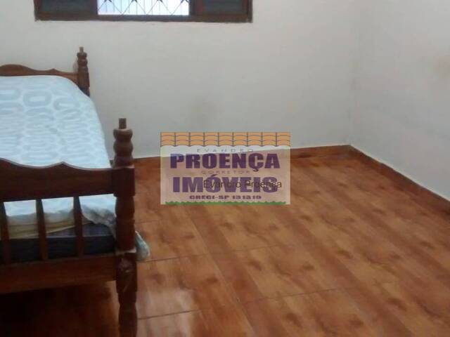Casa para Locação em Guaratinguetá - 3